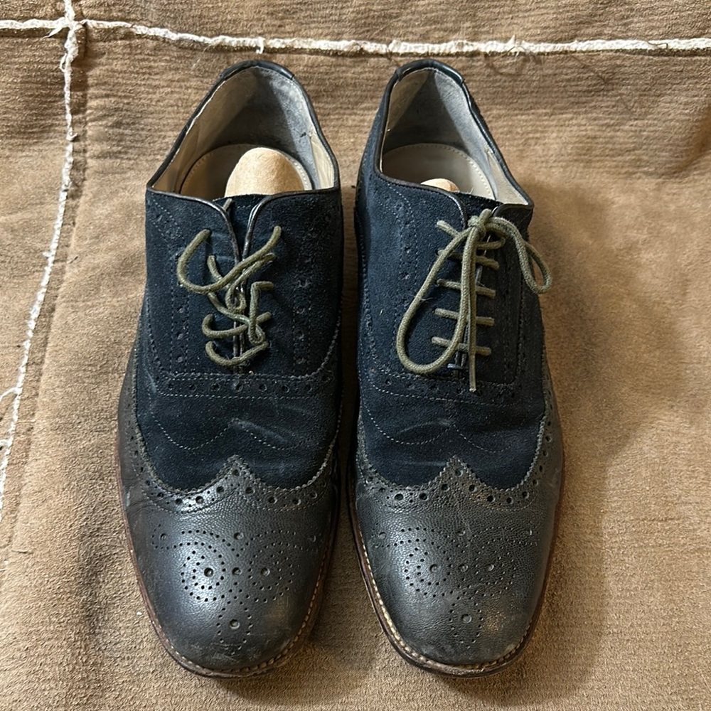 Men’s Clarks Black Wingtip Oxford Shoes with Brogue Detailing Size 10